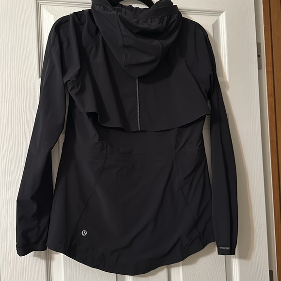 Lululemon jacket - Picture 3 of 4